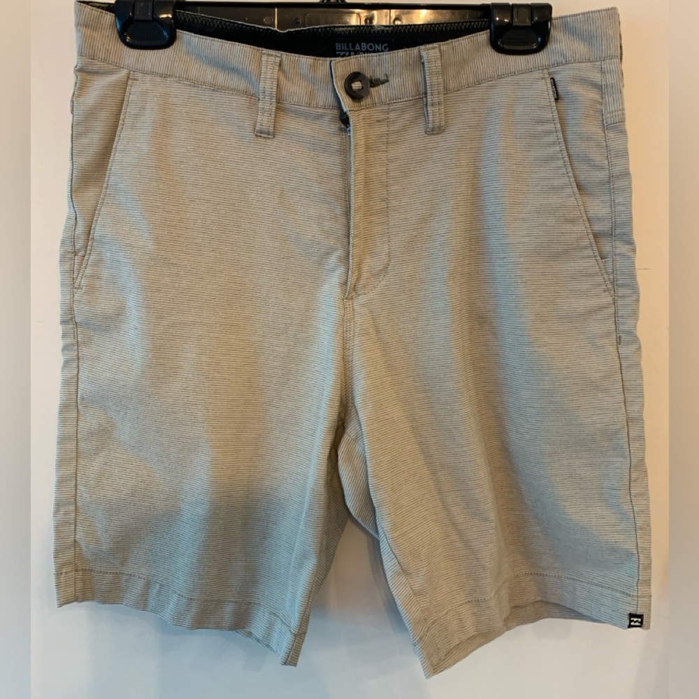 Billabong Men's Adventure Design Kacky Striped  Flat Front Shorts